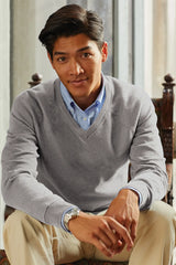 BrooksBrothers_CottonStretchV-NeckSweaterBB18400-lightshadowgreyheather_5