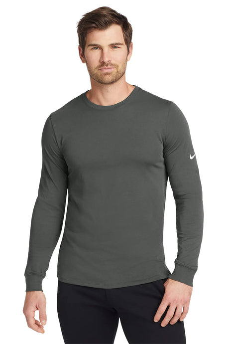 Nike Dri-FIT Cotton/Poly Long Sleeve Tee. NKBQ5230 Anthracite_1