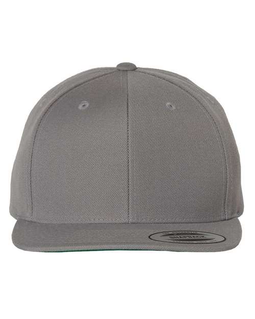 Premium Flat Bill Snapback Cap - silver