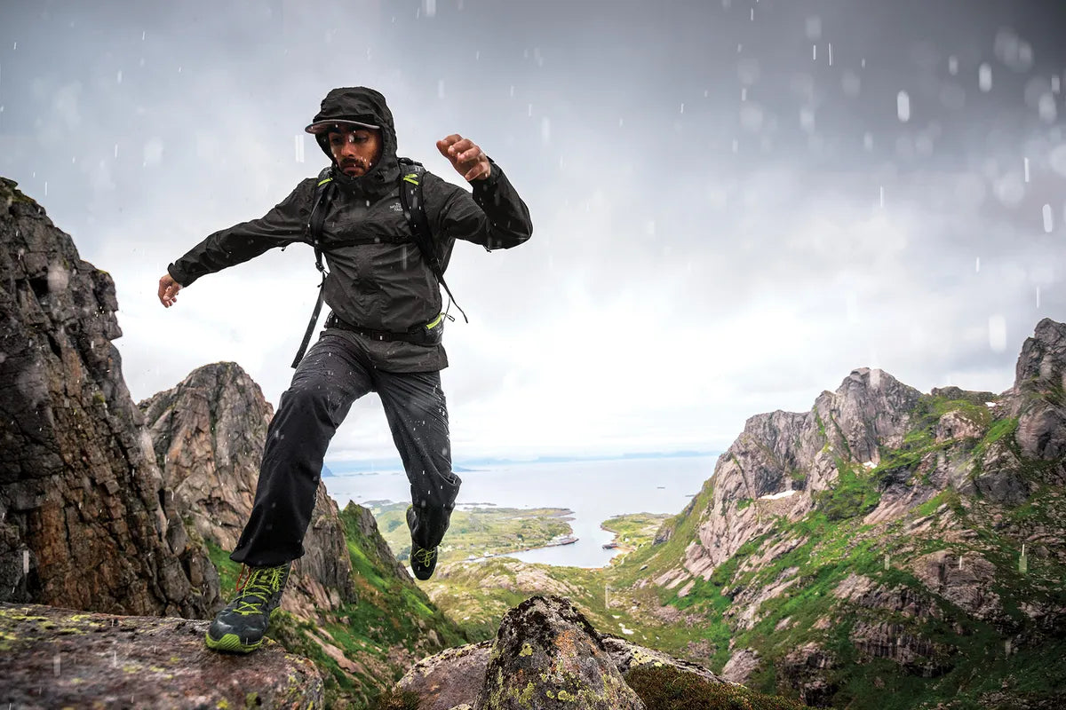 The North Face ® DryVent™ Rain Jacket. NF0A3LH4 TNF Black_6