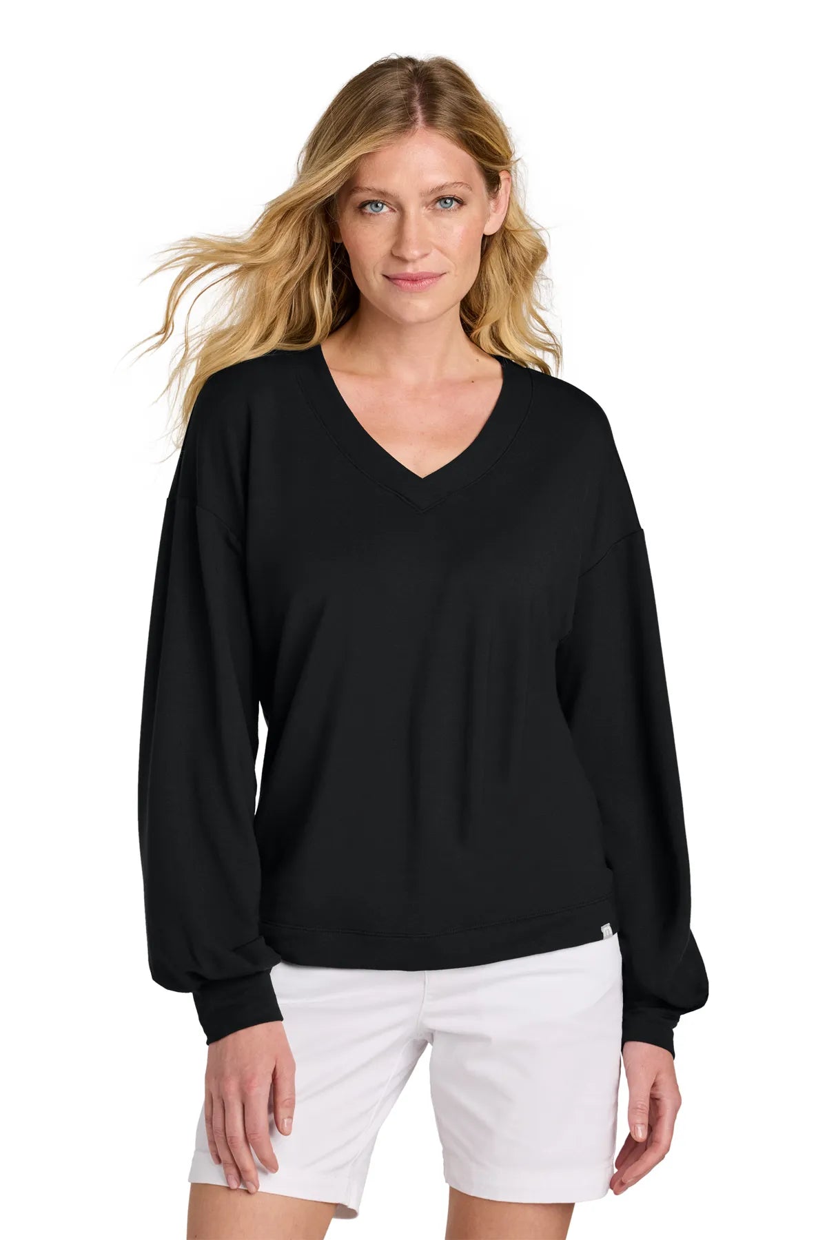 TravisMathew Women's Long Weekend V-Neck TM1LD009 Black_1