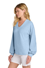 TravisMathew Women's Long Weekend V-Neck TM1LD009 Kentucky Blue Heather_3
